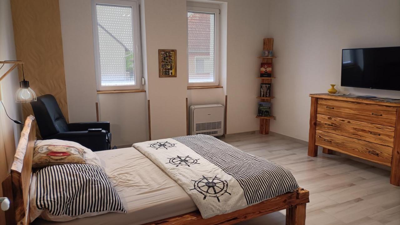 דירות Zimmerferi Apartman קסזטלי מראה חיצוני תמונה