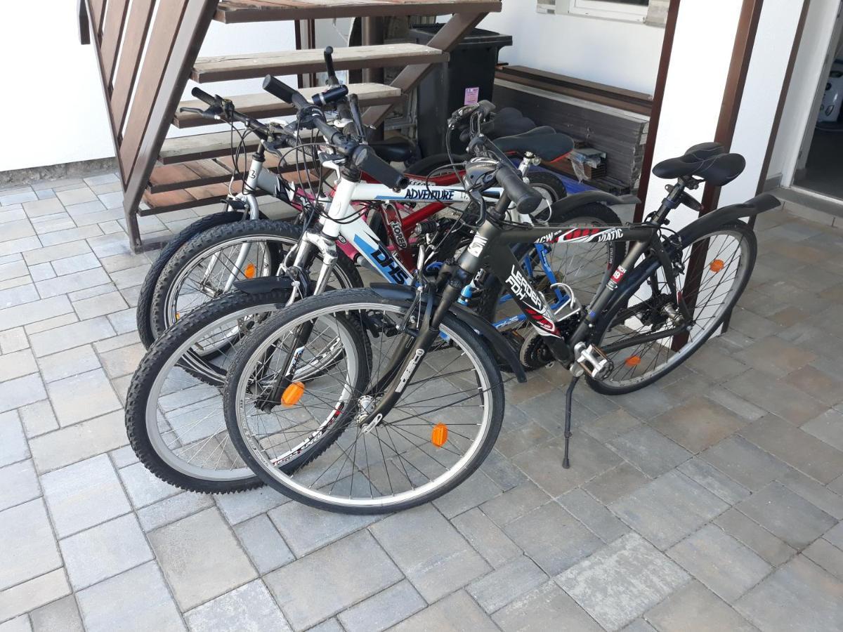 דירות Zimmerferi Apartman קסזטלי מראה חיצוני תמונה